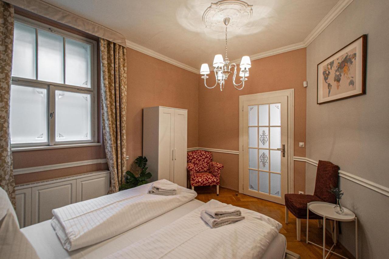 Apartmán Luxury 150m2 On Wencelas Square With Private Garage